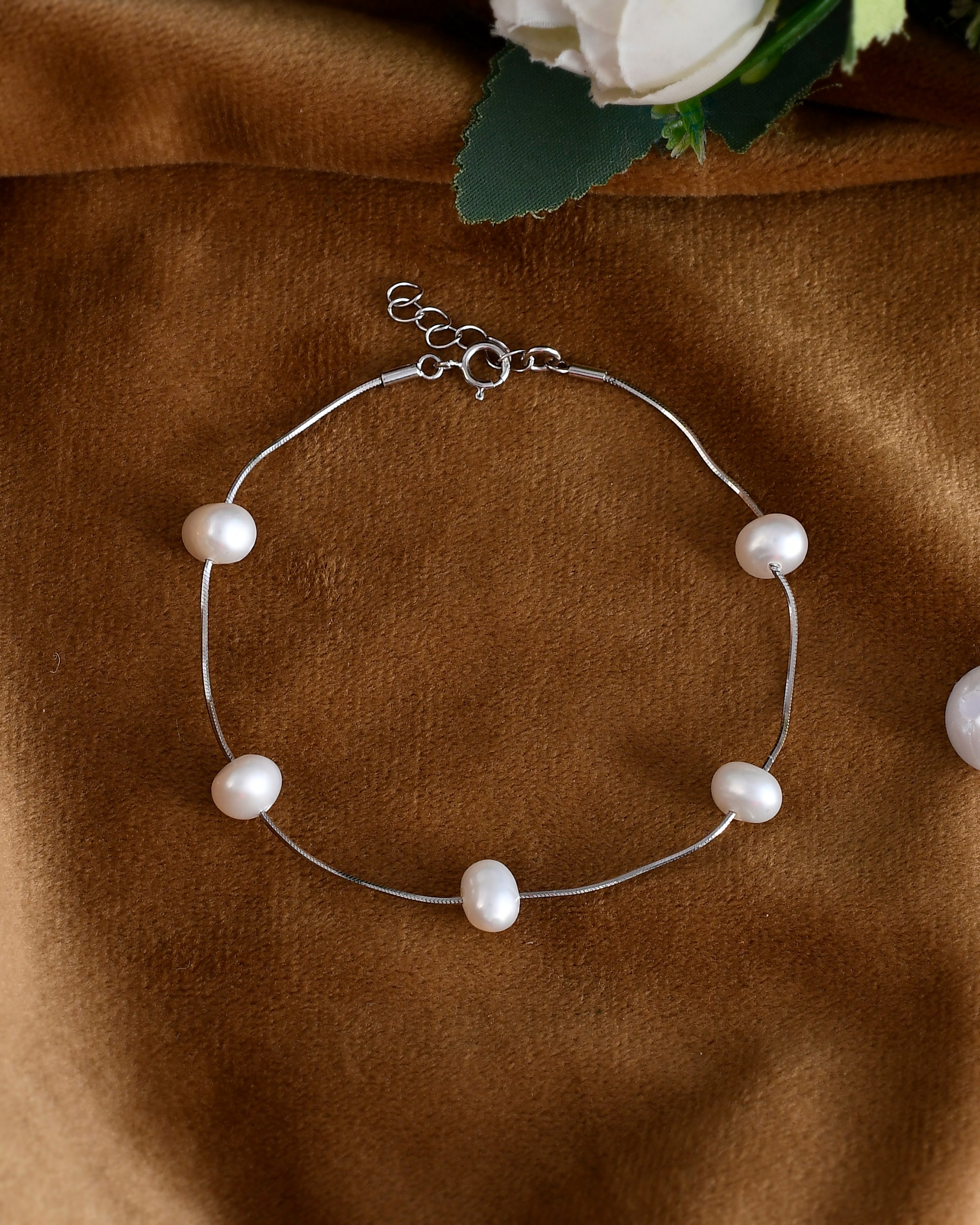 Merenda Dainty Pearl Bracelet – RW Fine Jewelry